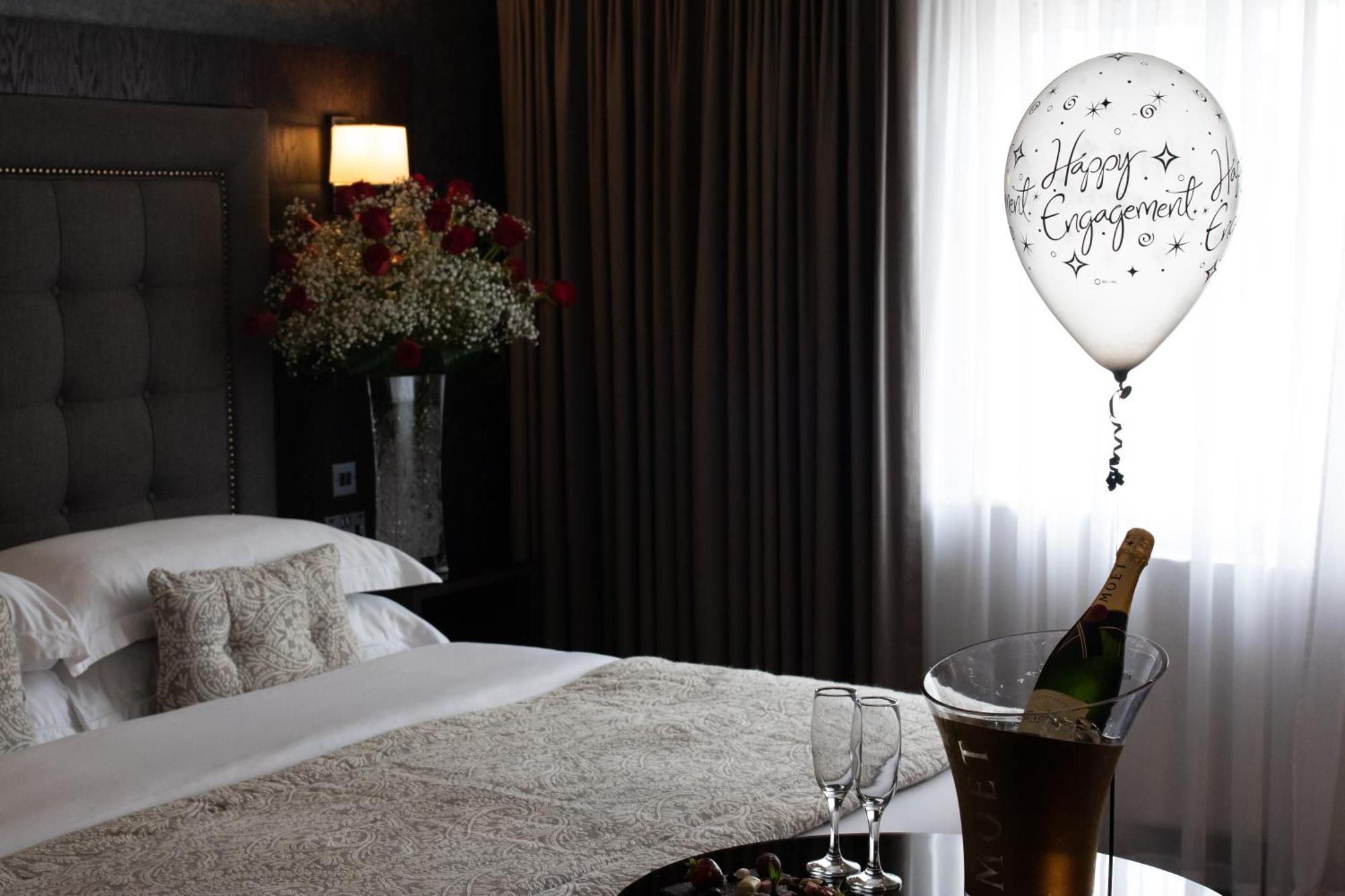 Killarney Oaks Hotel エクステリア 写真
