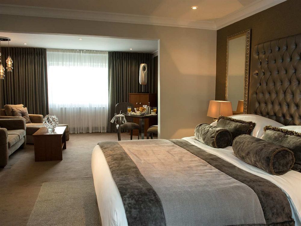 Killarney Oaks Hotel エクステリア 写真