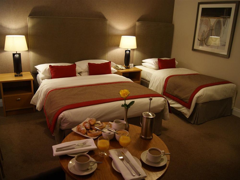Killarney Oaks Hotel エクステリア 写真