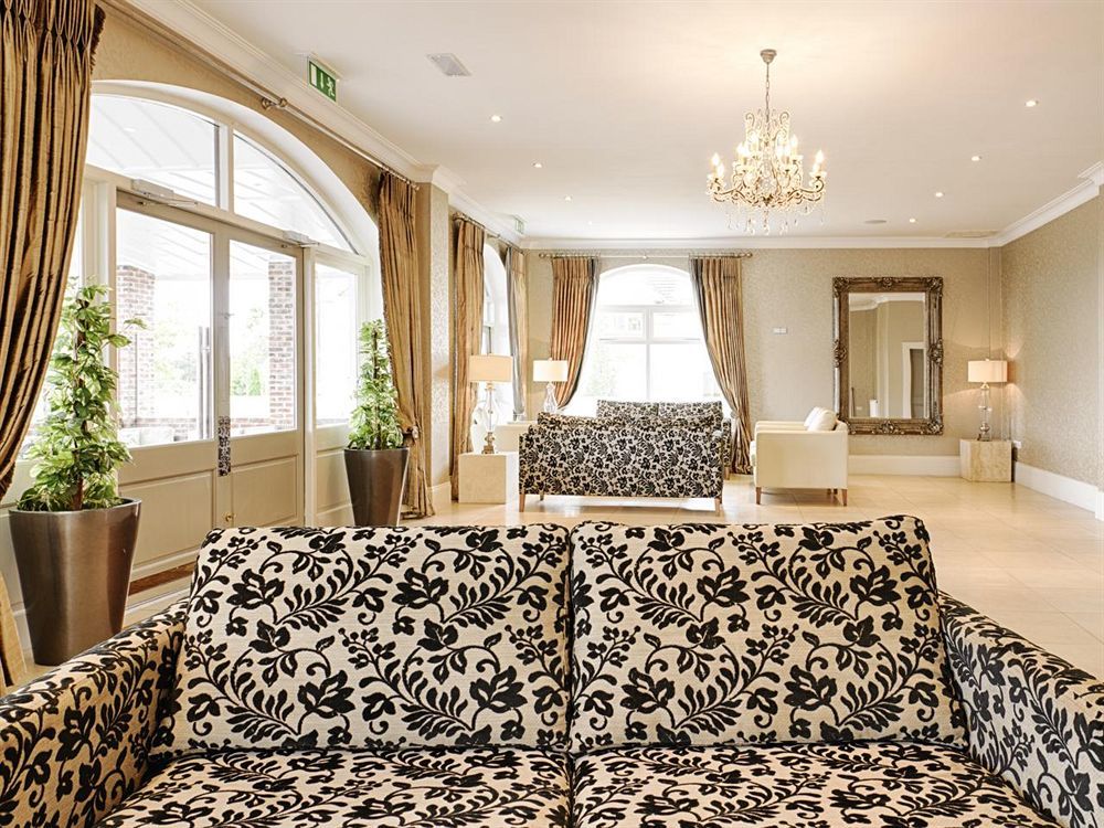 Killarney Oaks Hotel エクステリア 写真